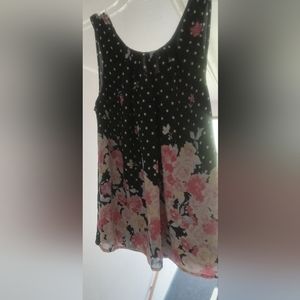 Sleeveless Lady's Blouse by ELLE